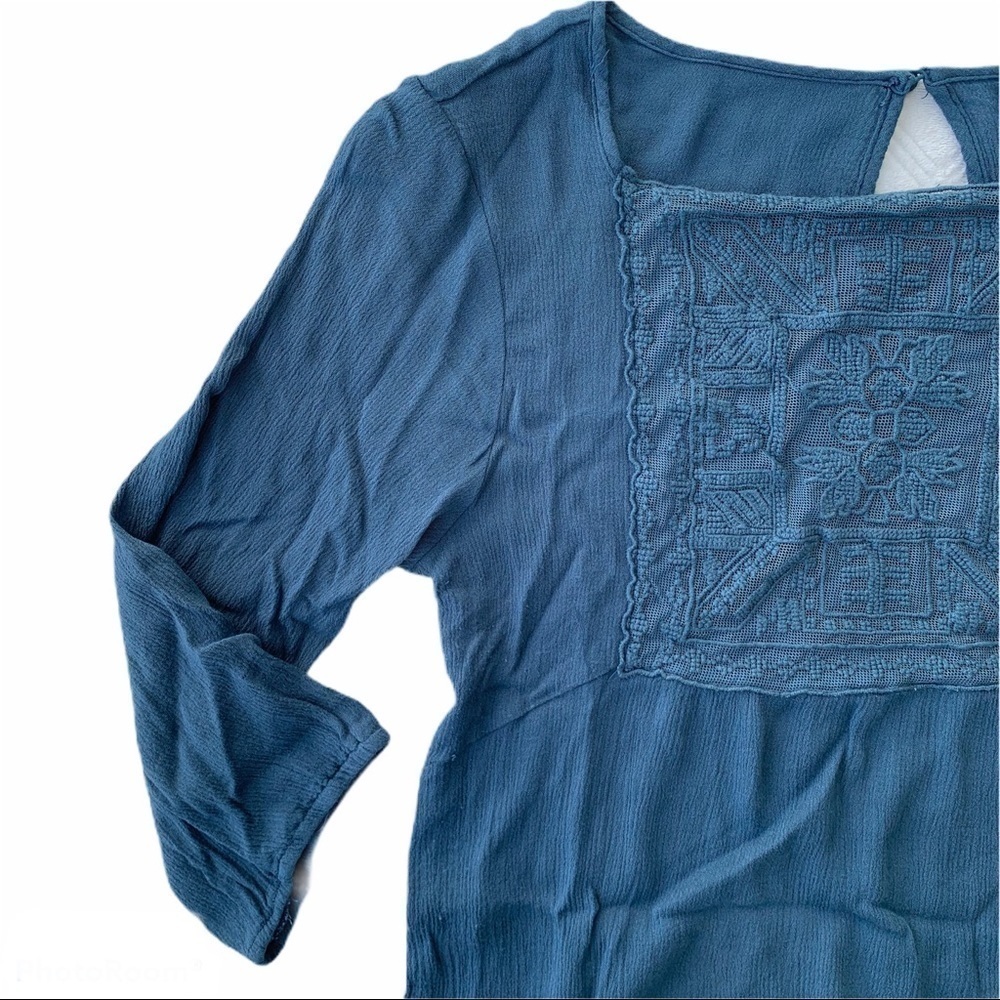 Francesca’s Shirt - Picture 3 of 14